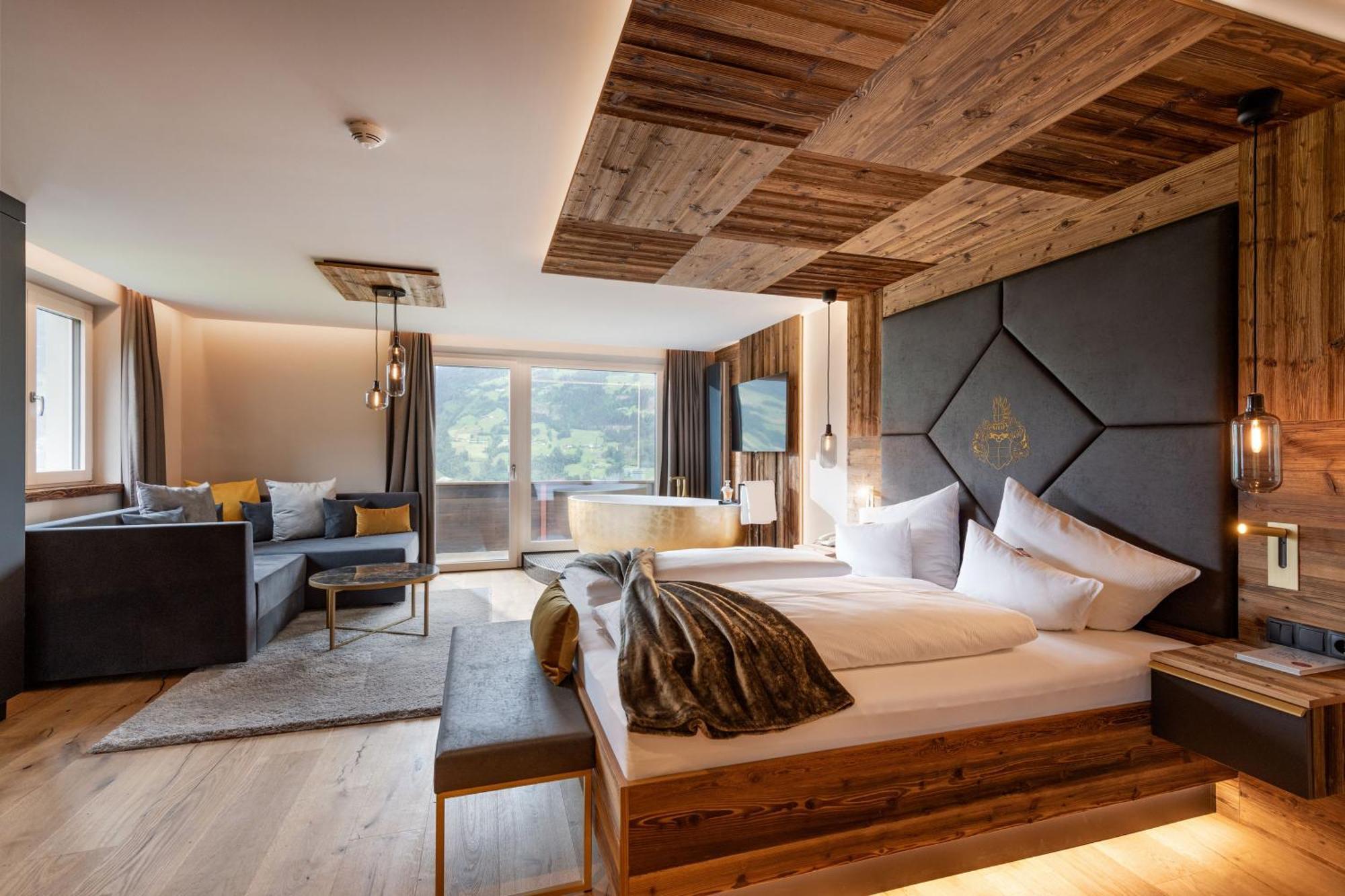 Hotel Waldfriede - Der Logenplatz Im Zillertal Fügen Exteriör bild