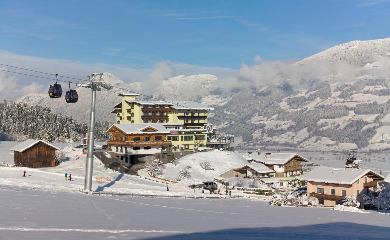 Hotel Waldfriede - Der Logenplatz Im Zillertal Fügen Exteriör bild