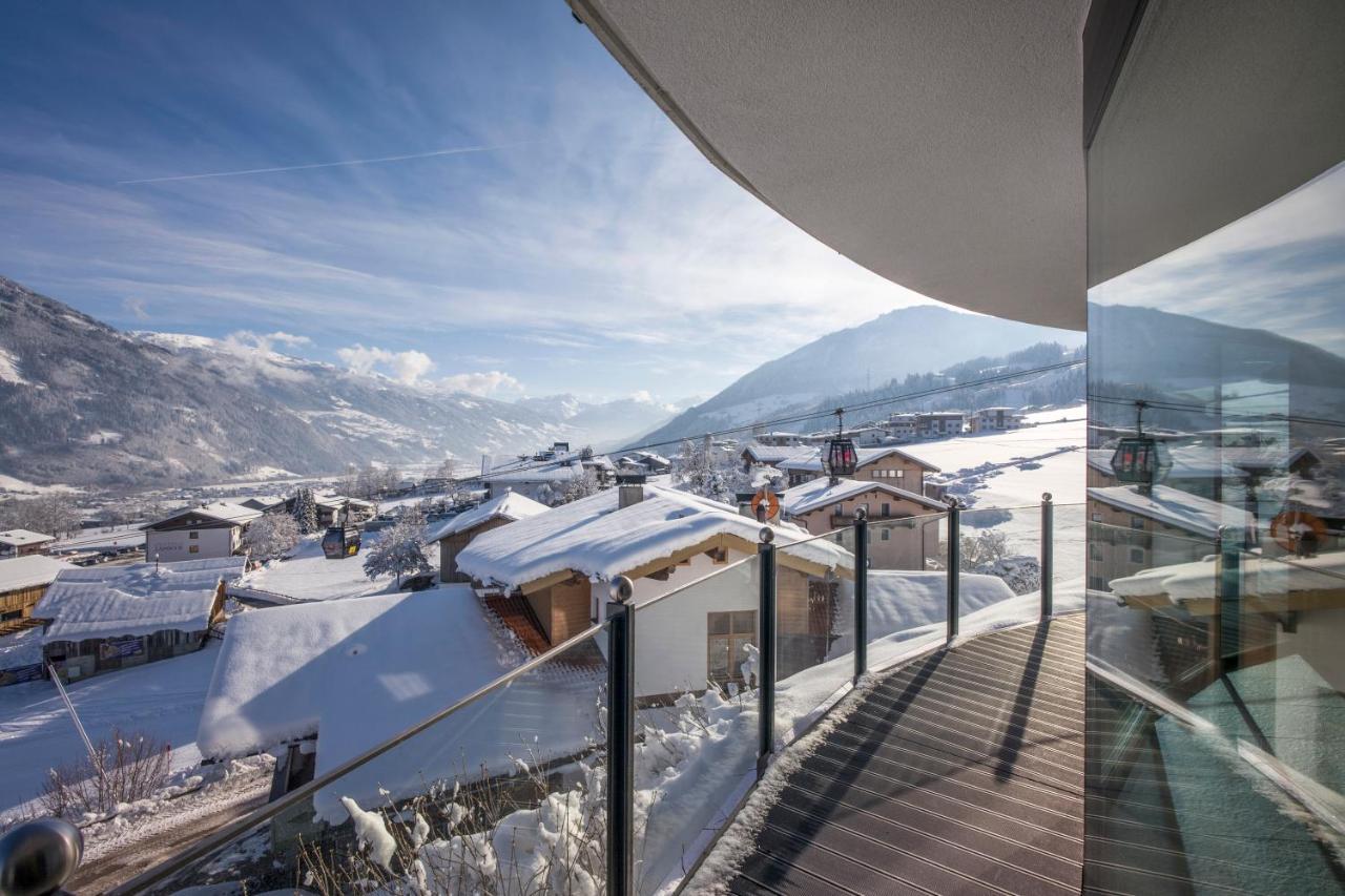 Hotel Waldfriede - Der Logenplatz Im Zillertal Fügen Exteriör bild