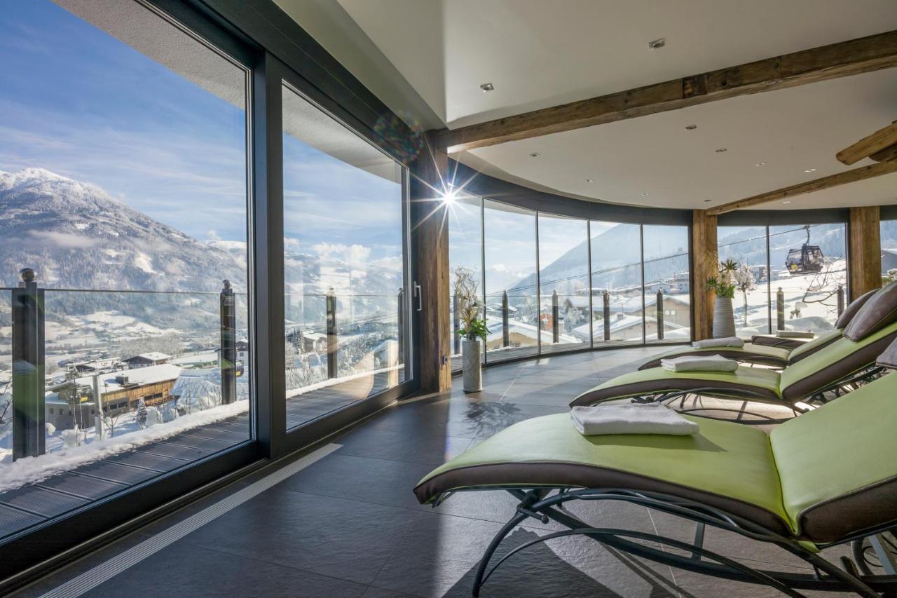 Hotel Waldfriede - Der Logenplatz Im Zillertal Fügen Exteriör bild